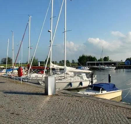 In Mit Grosser Terrasse Karlshagen